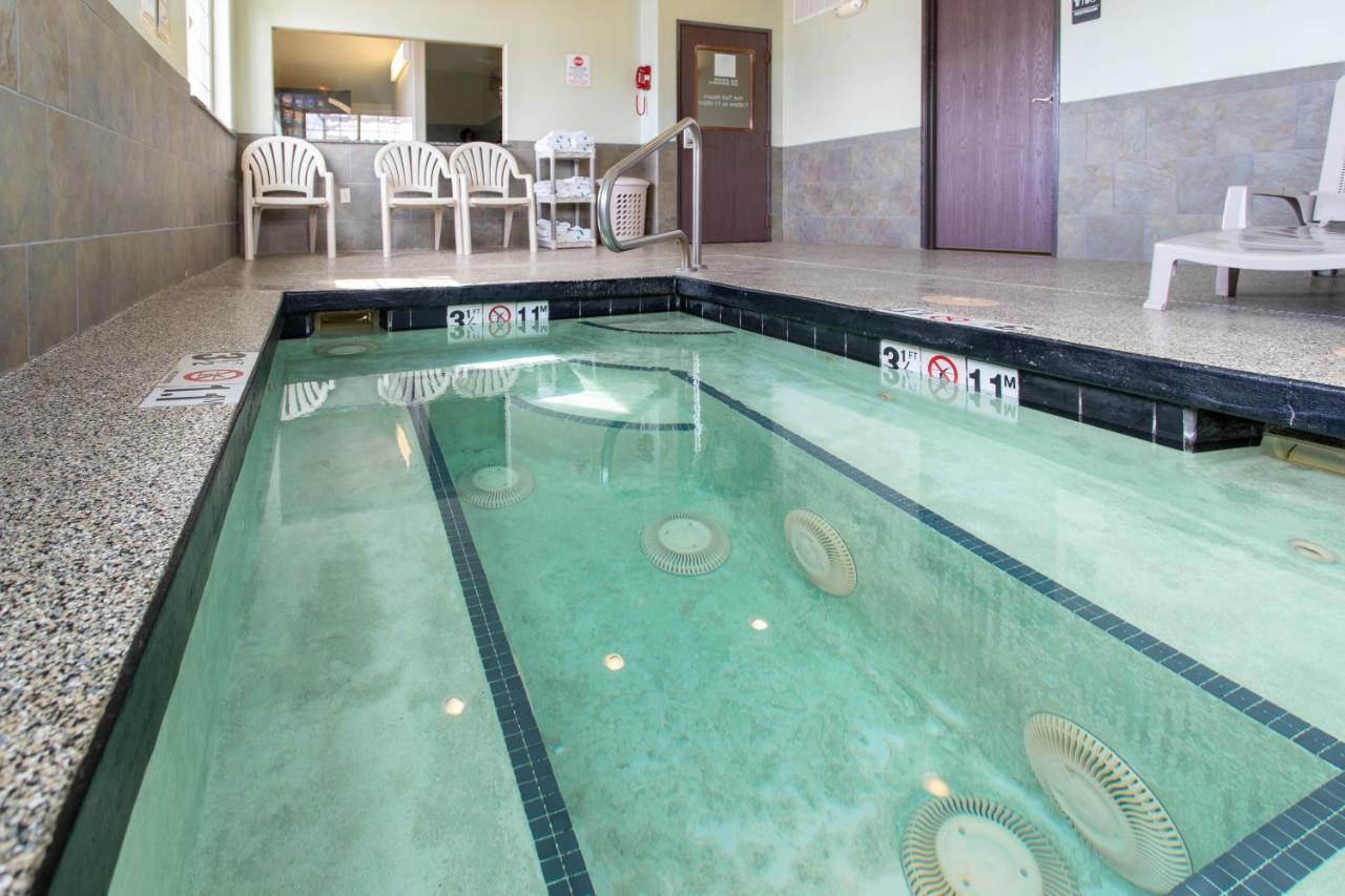 North Park Inn & Suites Walden Εξωτερικό φωτογραφία